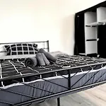 Holidayhome Aparments I Spaceous Room In Ber-Reinickendorf, 1 Min. To Metro Station